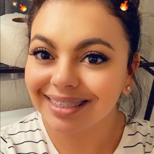 Meet your Posher, Natalie